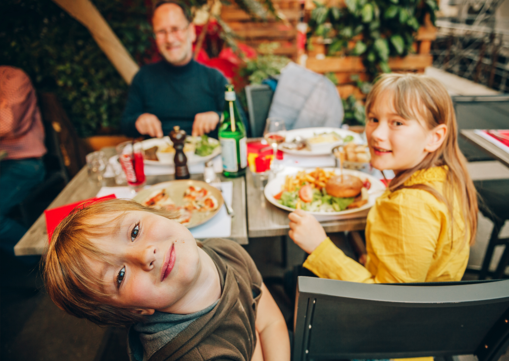 Kids eating dinner